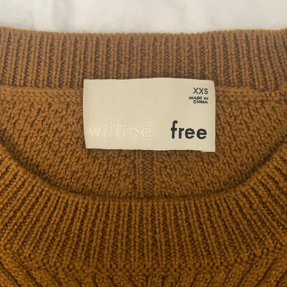 Aritzia - Wilfred Free Wool Sweater - Picture 3 of 3